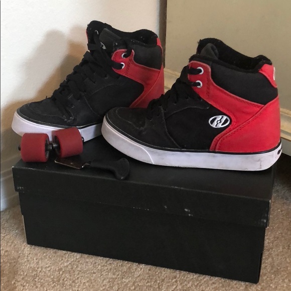 black high top heelys